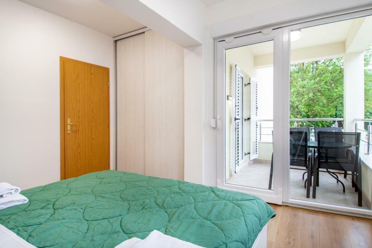 Apartments Mijo Dugi Rat Zewnętrze zdjęcie