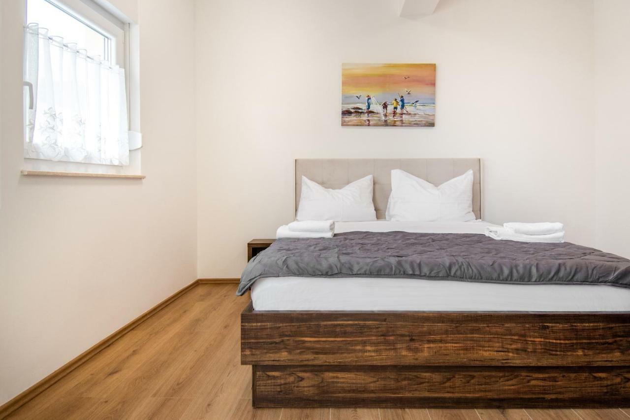 Apartments Mijo Dugi Rat Zewnętrze zdjęcie