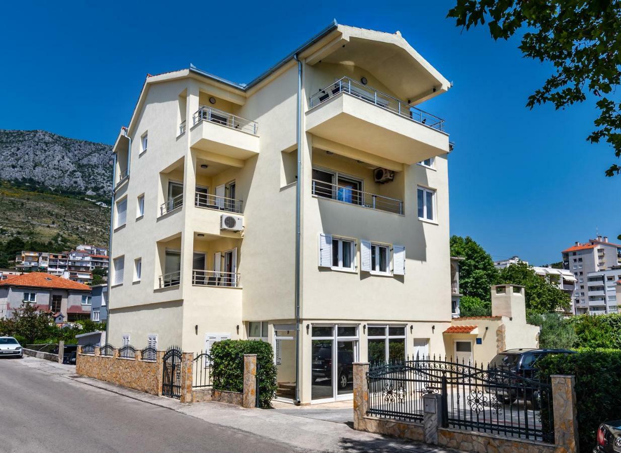 Apartments Mijo Dugi Rat Zewnętrze zdjęcie